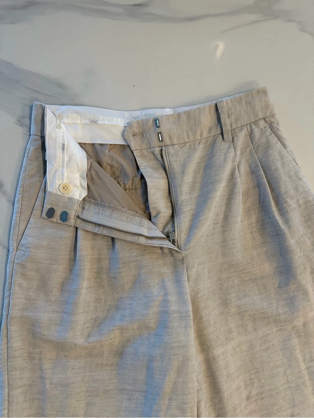 Aritzia The Effortless Pant™ Cropped - Natural Ecru
